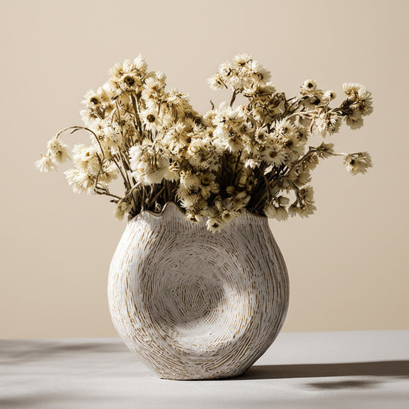 Quiet Curve Vase – Krijtwit
